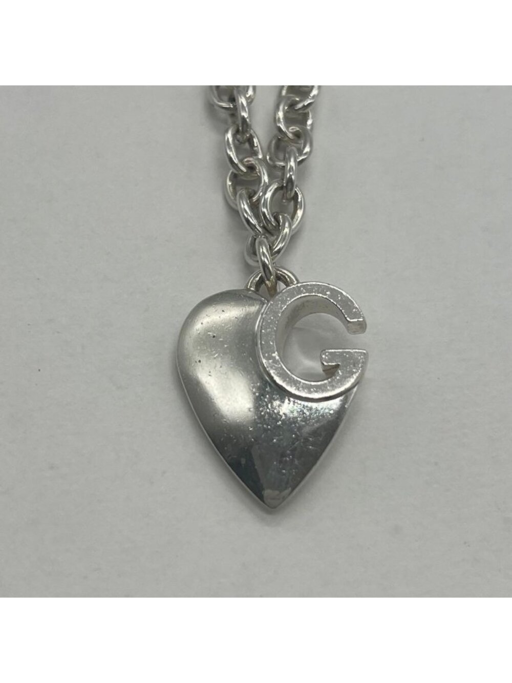 Gucci Heart Chain Necklace - Picture 3 of 15